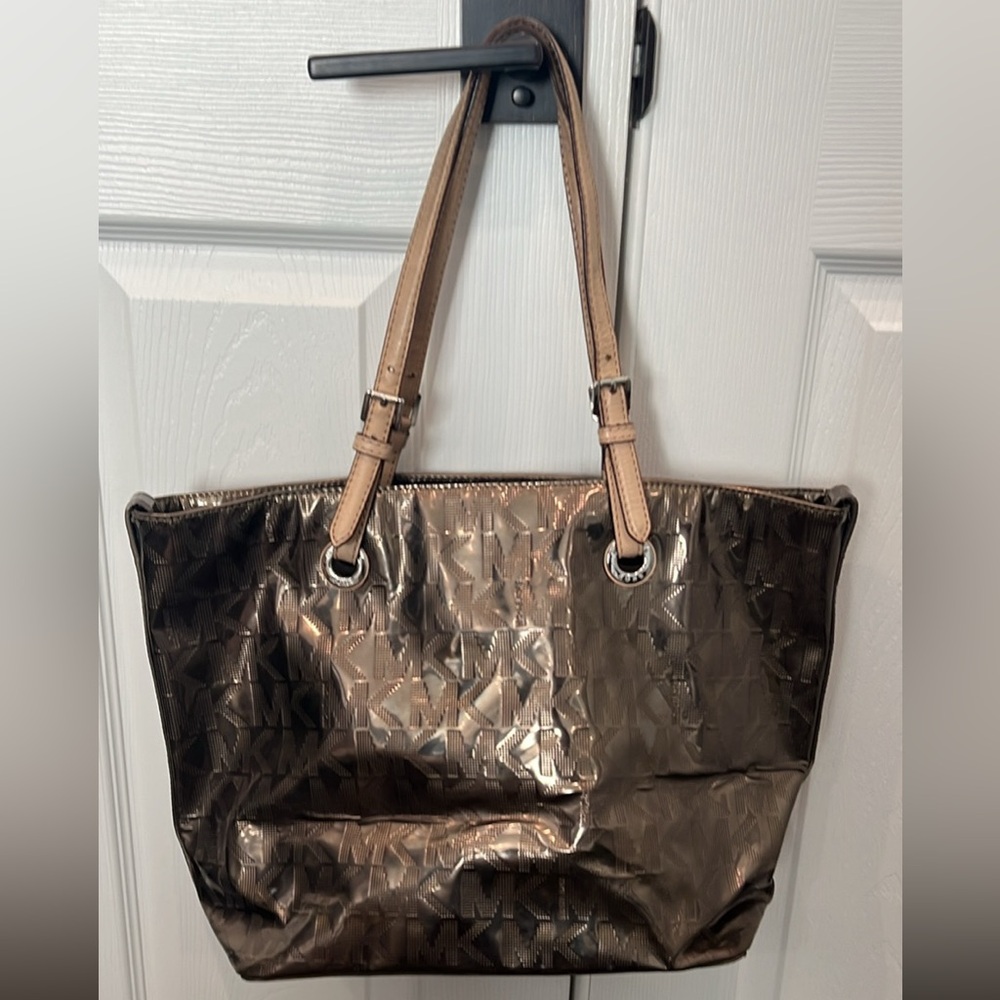 Michael Kors Metallic tote